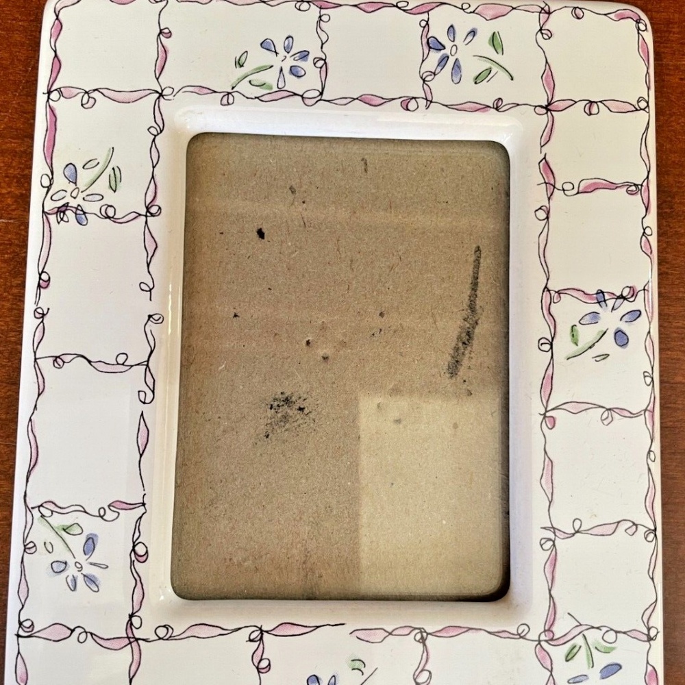 Ceramic purple accents / flowers Picture Frames 3" H x 5" W